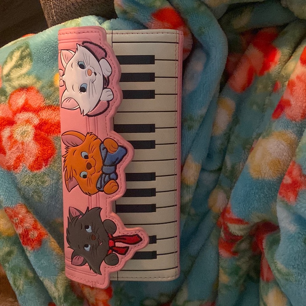 Disney Aristocats Loungefly wallet